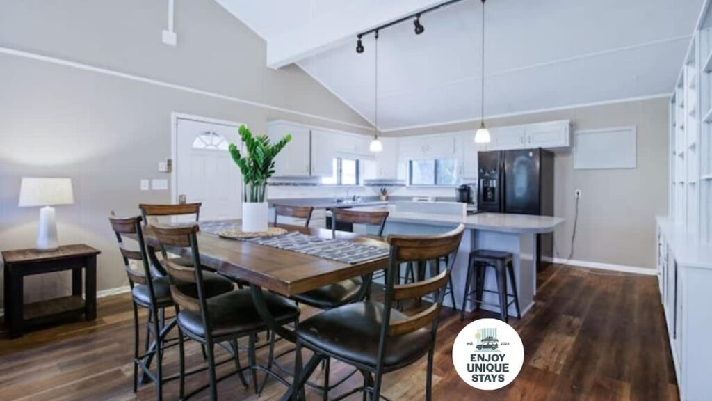Pawnee 2 - Newly Renovated Duplex Main Image