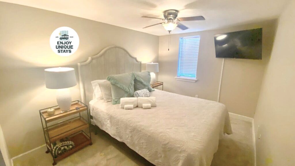 Red Bank Cozy Nest! Main Image