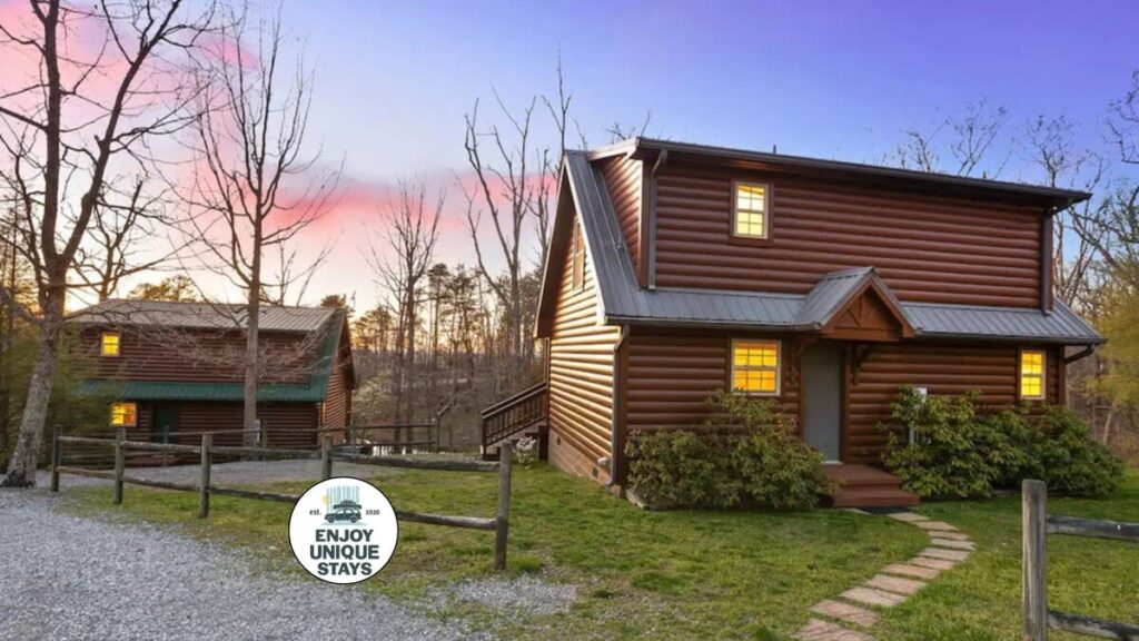 Mountain Hideaway at Cabins in the Clouds! Main Image