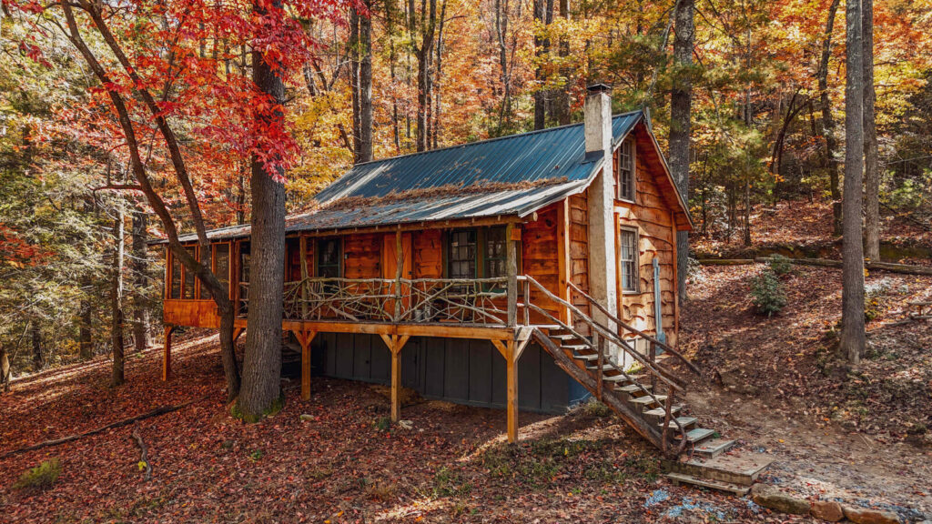 Buzzard Roost cabin at Saluda Grade Cabins! Main Image