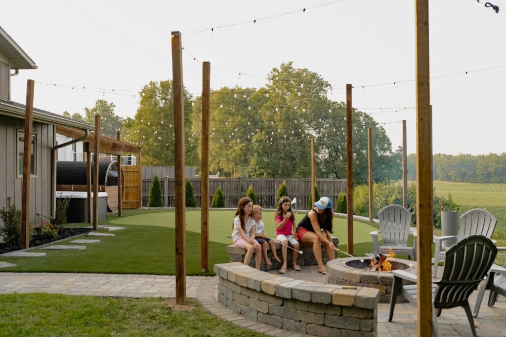 Bluffview on the River with a hot tub, sauna, pool table, and more! Main Image