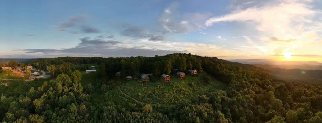 Elk Ridge Cabin – Private Hot Tub & Stunning Views Main Image