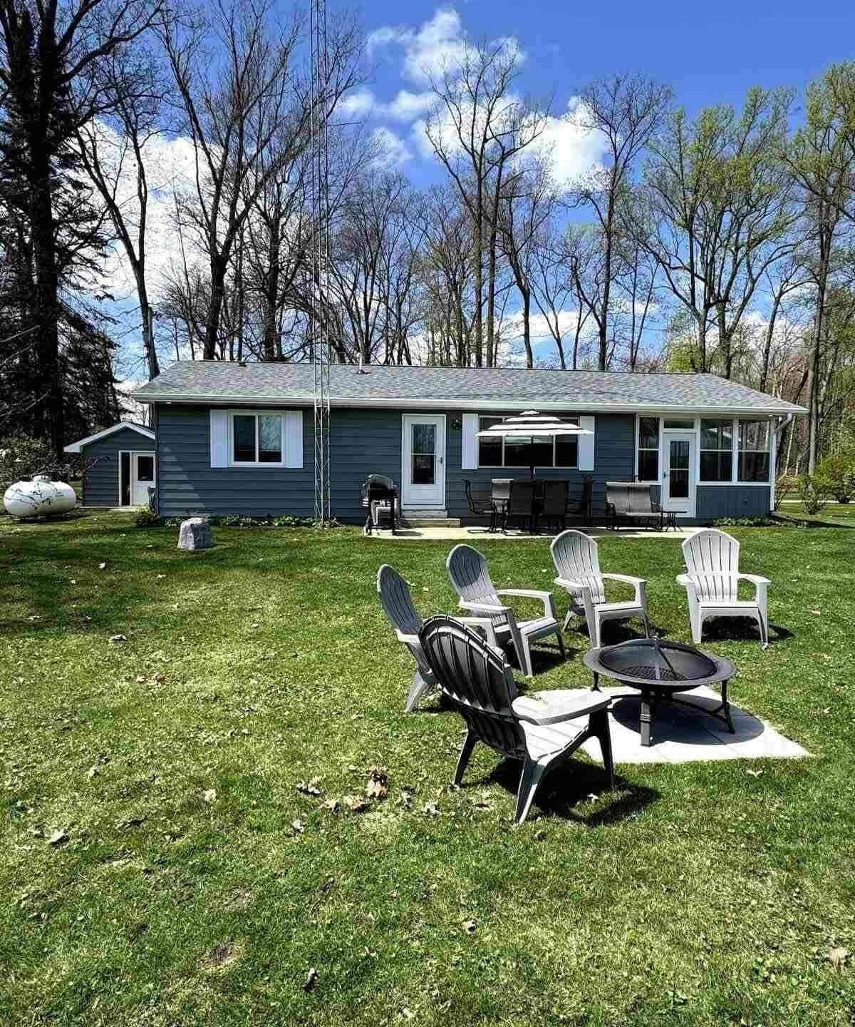 sister lake cottages