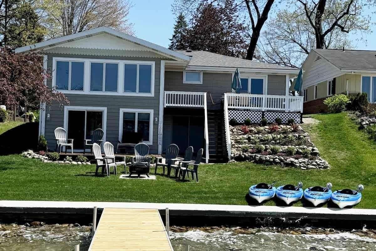 Magician Lake House