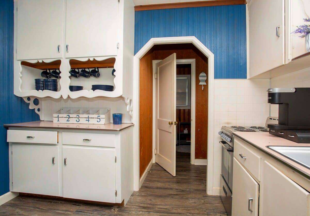 Lake Huron Cottage Kitchen