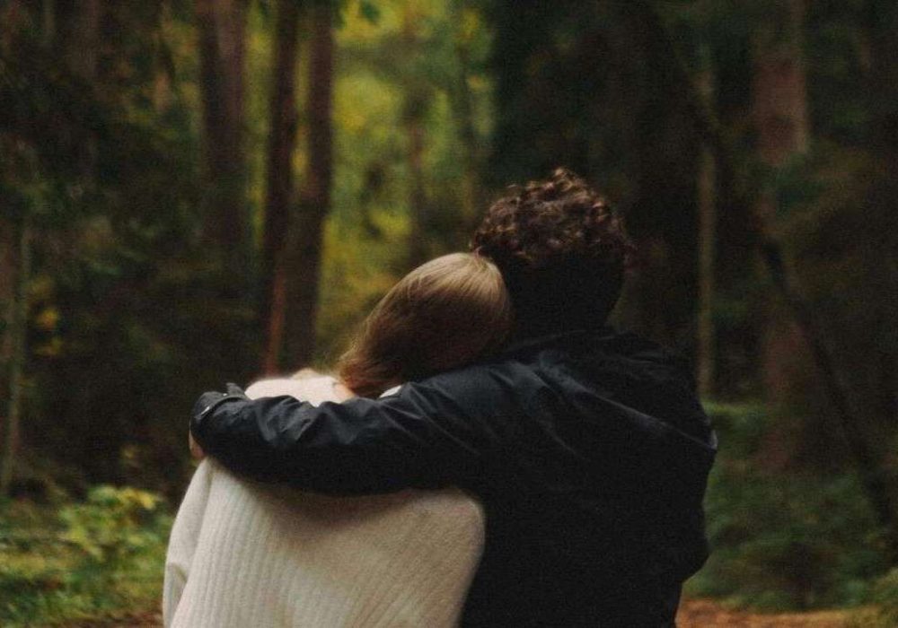 Featured image for blog post titled "Romantic Things to Do in Alabama: Perfect Date Ideas"