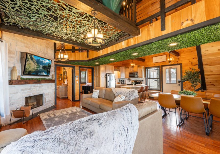 Sunset Ridge cabin 21 miles from Chatt, TN! Indoor pool & hot tub! Main Image